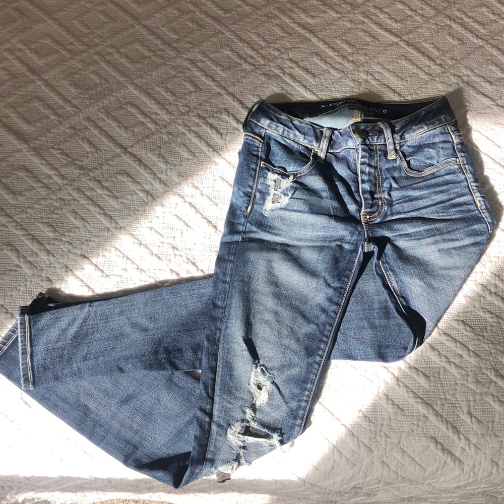 AE American eagle 0s distressed denim